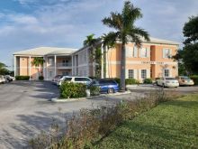 Chancery Court - Central Area Grand Bahama/Freeport